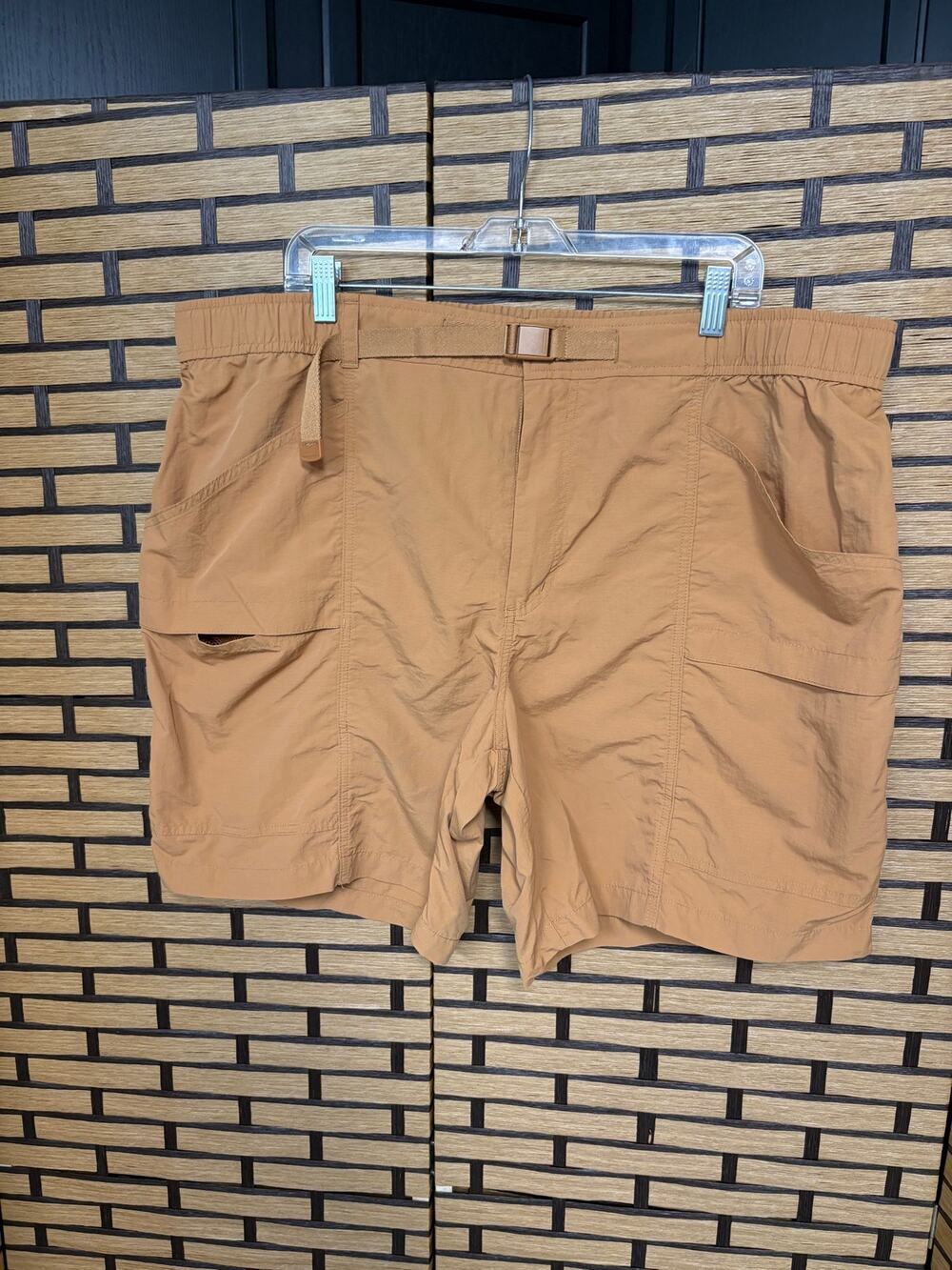 Eddie Bauer Brown Cargo‎ Shorts Size XXL